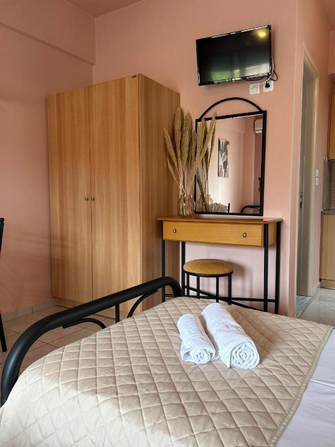 Hotel Αγκυροβόλιο Ília Esterno foto